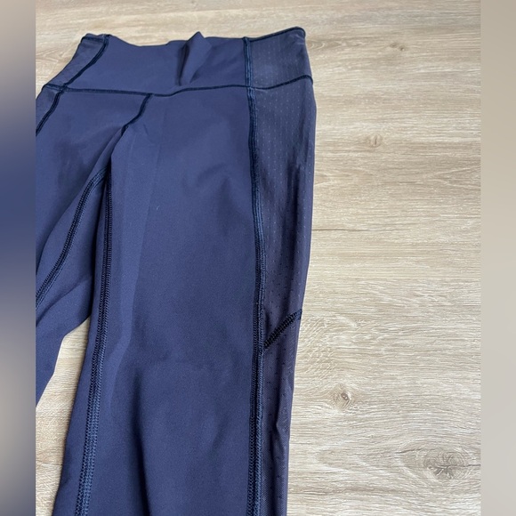 LULULEMON BODYCON LUXTREME HIGH RISE MESH LEGGINGS Navy Blue SZ 4 - Picture 3 of 8